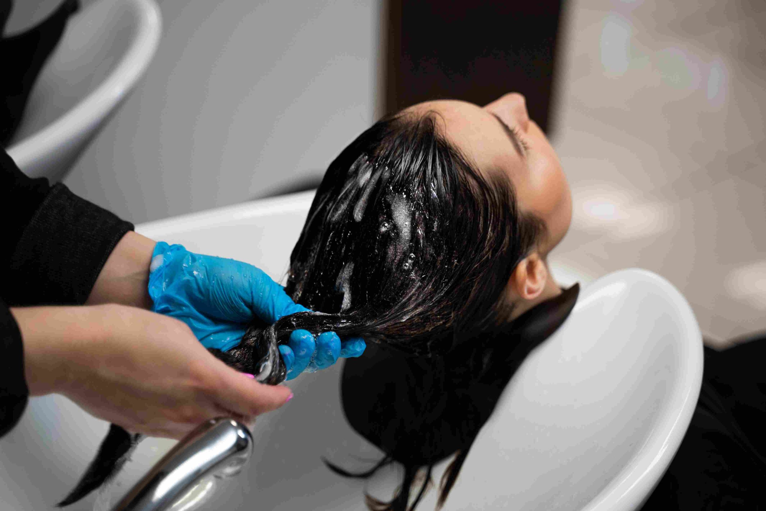 Ilustrasi Kandungan Surfaktan Pada Skincare dan Bodycare dan Hair Care